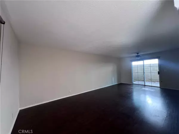 North Hollywood, CA 91606,11254 Oxnard ST #3
