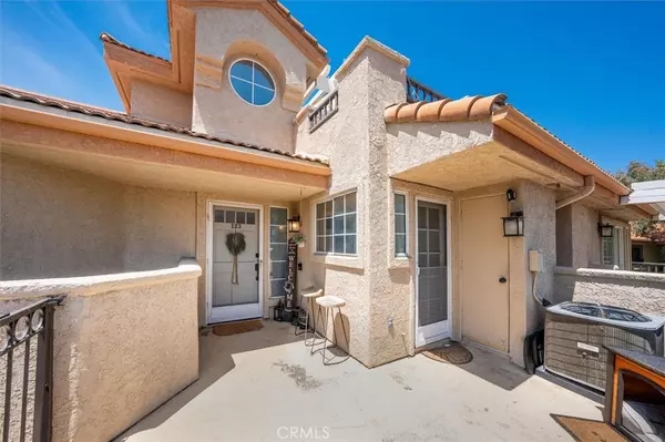 Valencia, CA 91355,23926 Arroyo Park DR #123