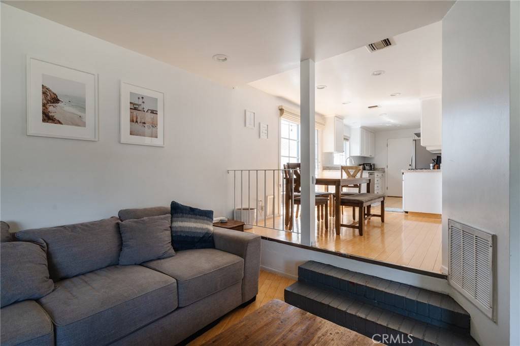 Valley Village, CA 91607,11931 Tiara ST