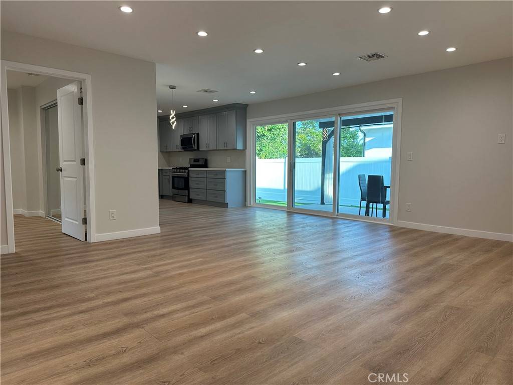 West Hills, CA 91307,22700 Criswell ST