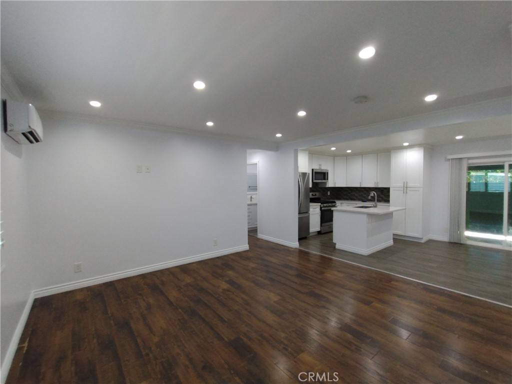 Pacoima, CA 91331,13714 Hoyt ST
