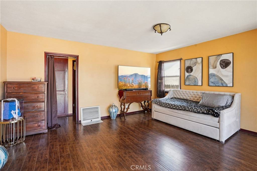 Inglewood, CA 90303,3128 W 110th ST