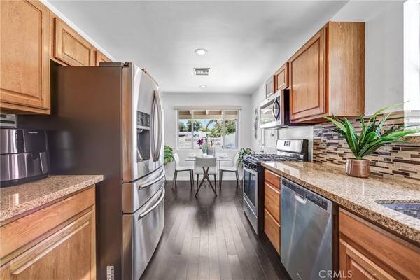 Granada Hills, CA 91344,17106 Donmetz ST