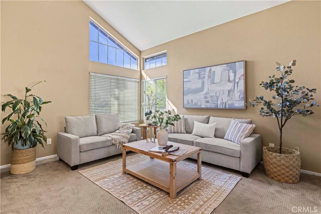 Castaic, CA 91384,27604 Firebrand DR