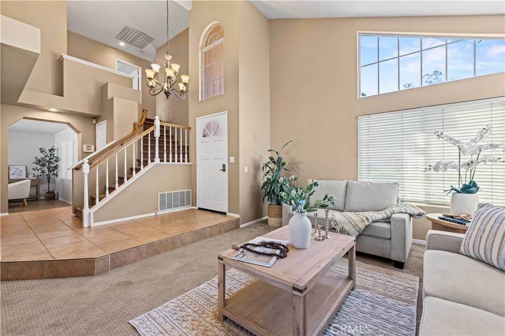 Castaic, CA 91384,27604 Firebrand DR