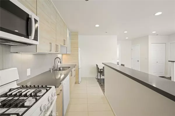 Granada Hills, CA 91344,11716 Paso Robles AVE