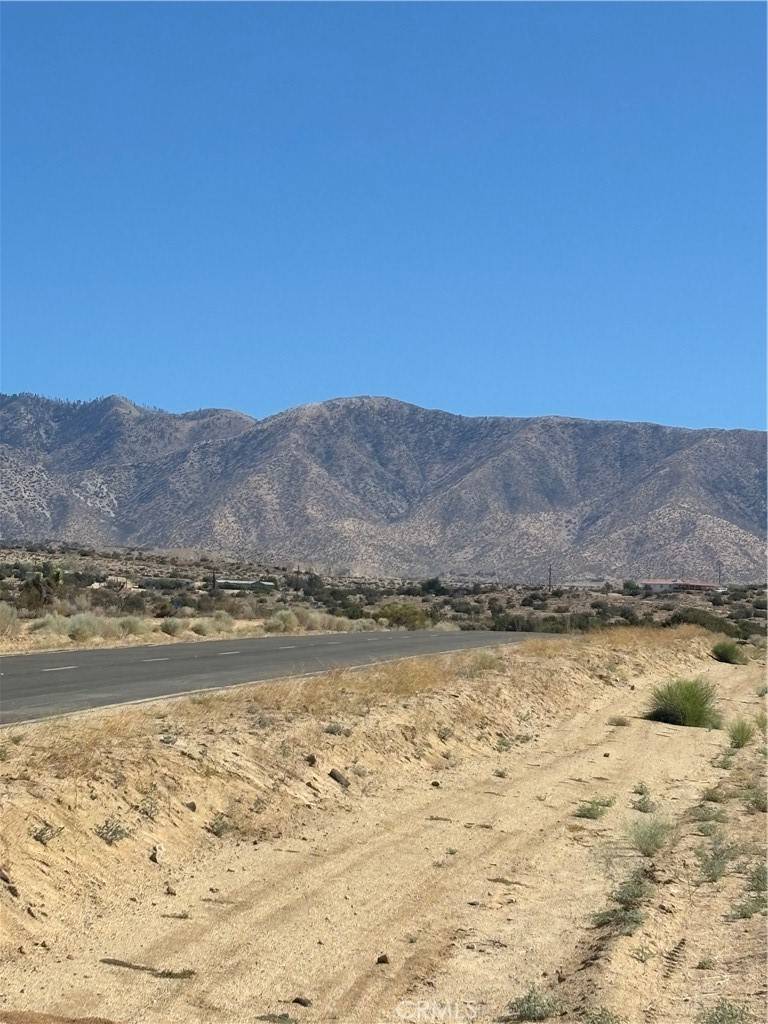 Pearblossom, CA 93553,126 E Ave W-4