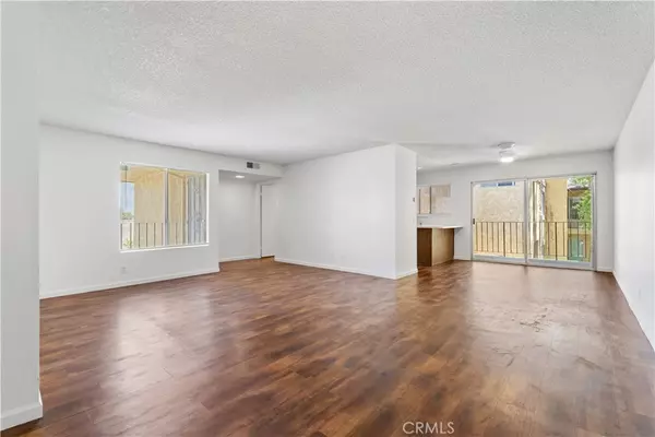 Lancaster, CA 93534,42935 15th ST W #10