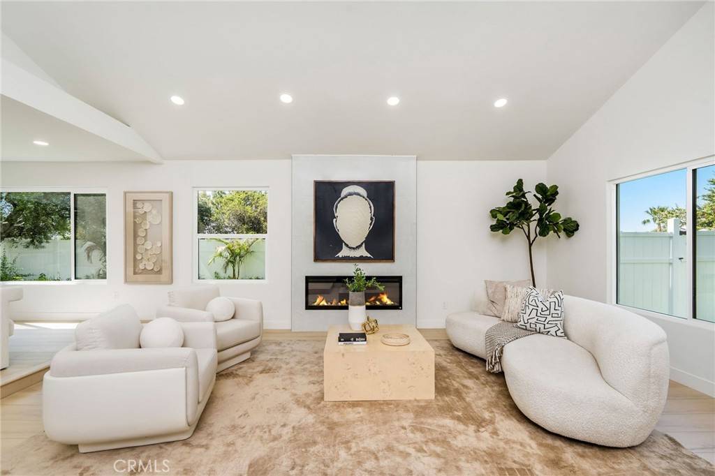 Glendale, CA 91206,3195 Chadney DR