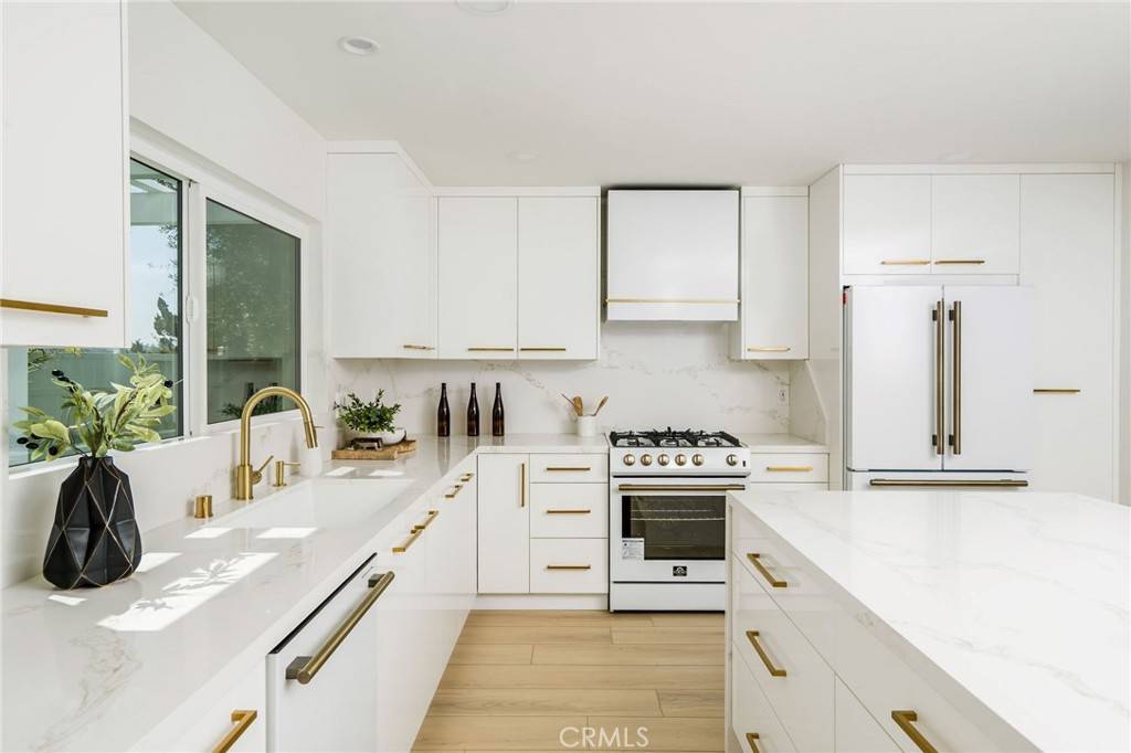 Glendale, CA 91206,3195 Chadney DR