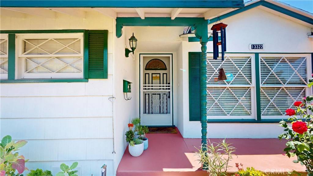 Sherman Oaks, CA 91423,13322 Valleyheart DR N