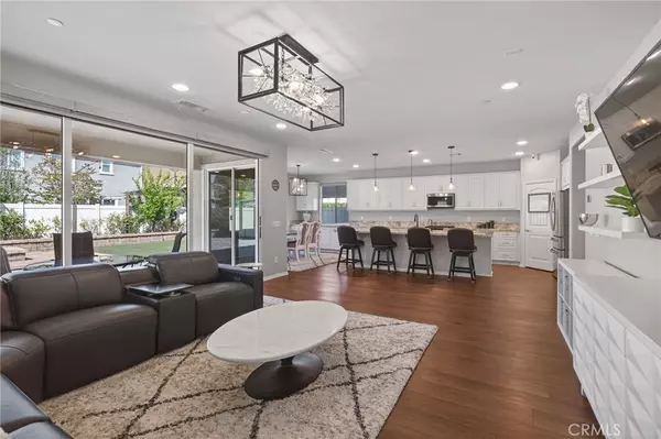 Oxnard, CA 93036,531 Owens River DR