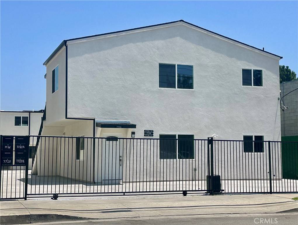 7728 Laurel Canyon Blvd, North Hollywood, CA 91605