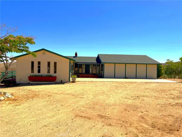 28714 Cruthers Creek RD, Pearblossom, CA 93553