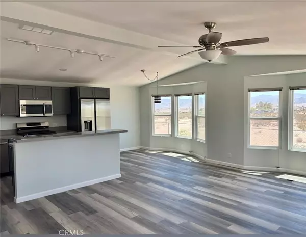 Joshua Tree, CA 92252,63136 Sunny Sands DR