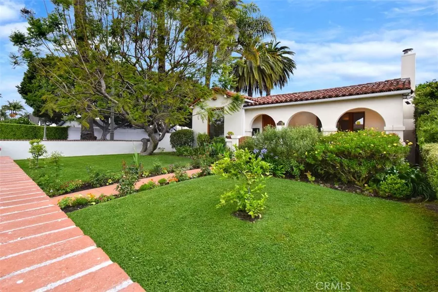 2202 Kelton AVE, Los Angeles, CA 90064
