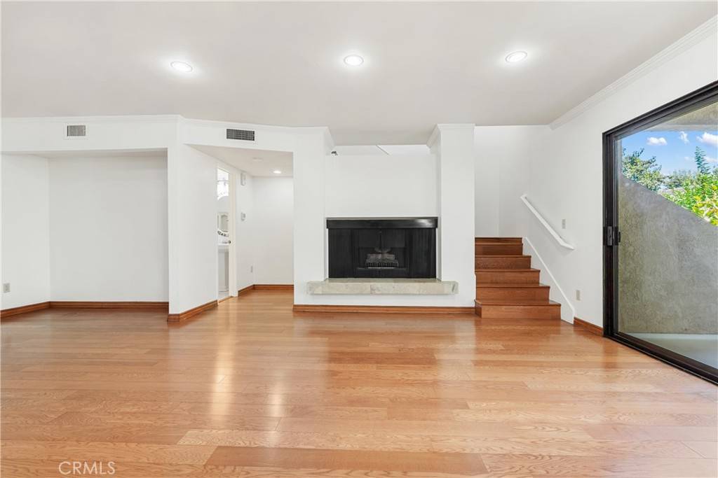 West Hills, CA 91307,7137 Shoup Ave #39
