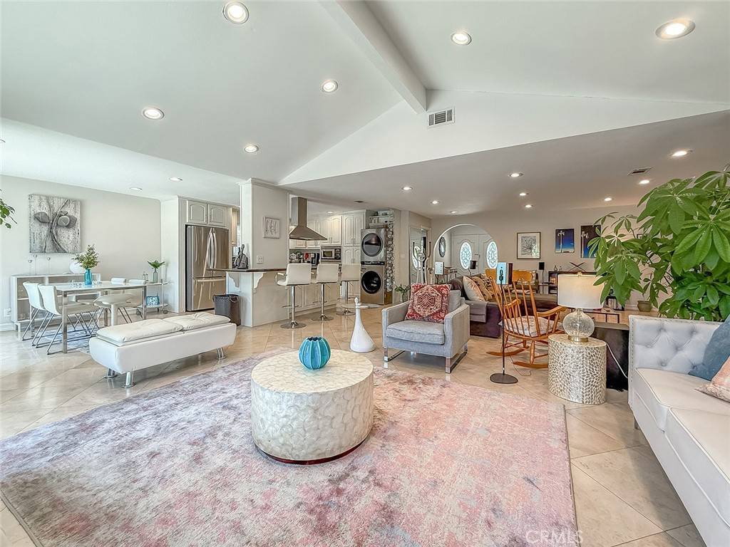 Woodland Hills, CA 91367,24017 Sylvan ST