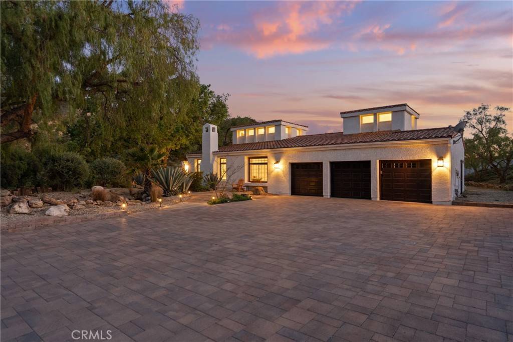 Calabasas, CA 91302,25174 Mulholland HWY