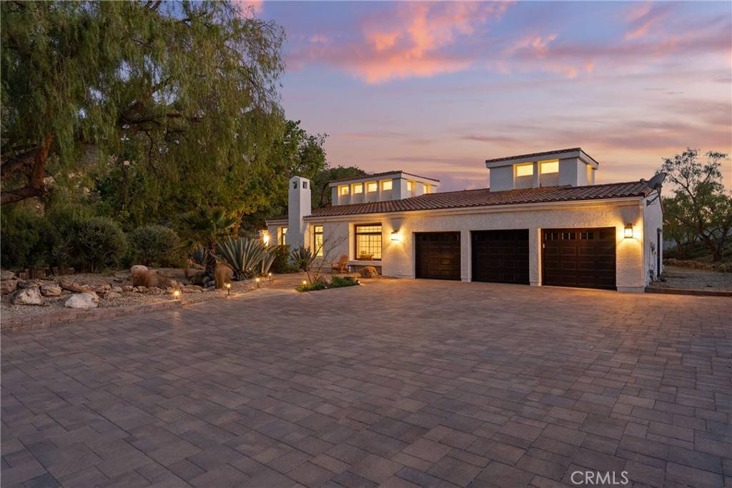 Calabasas, CA 91302,25174 Mulholland HWY