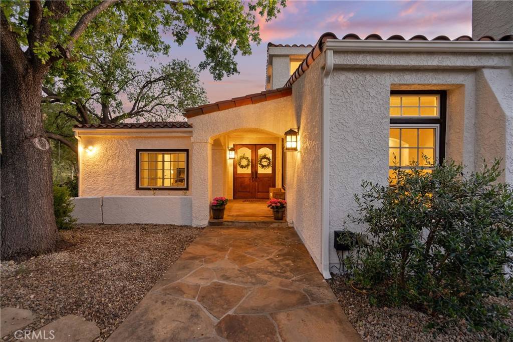Calabasas, CA 91302,25174 Mulholland HWY