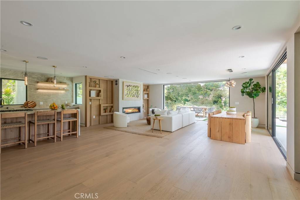 Los Angeles, CA 90046,2608 Zorada DR