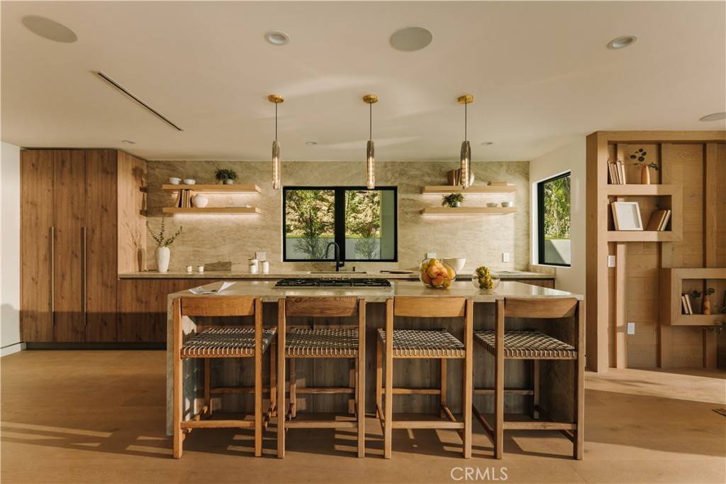 Los Angeles, CA 90046,2608 Zorada DR
