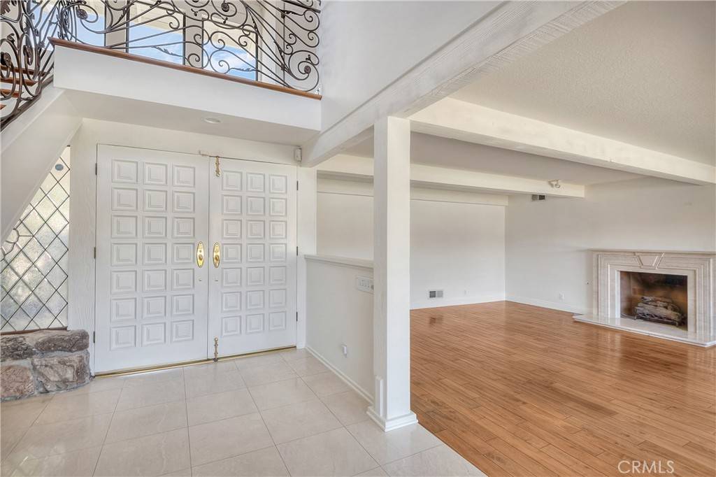 Westlake Village, CA 91361,3924 Fairbreeze CIR