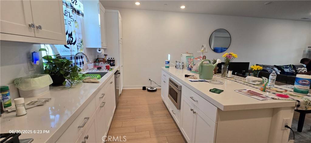 Valencia, CA 91381,26809 Keystone Loop