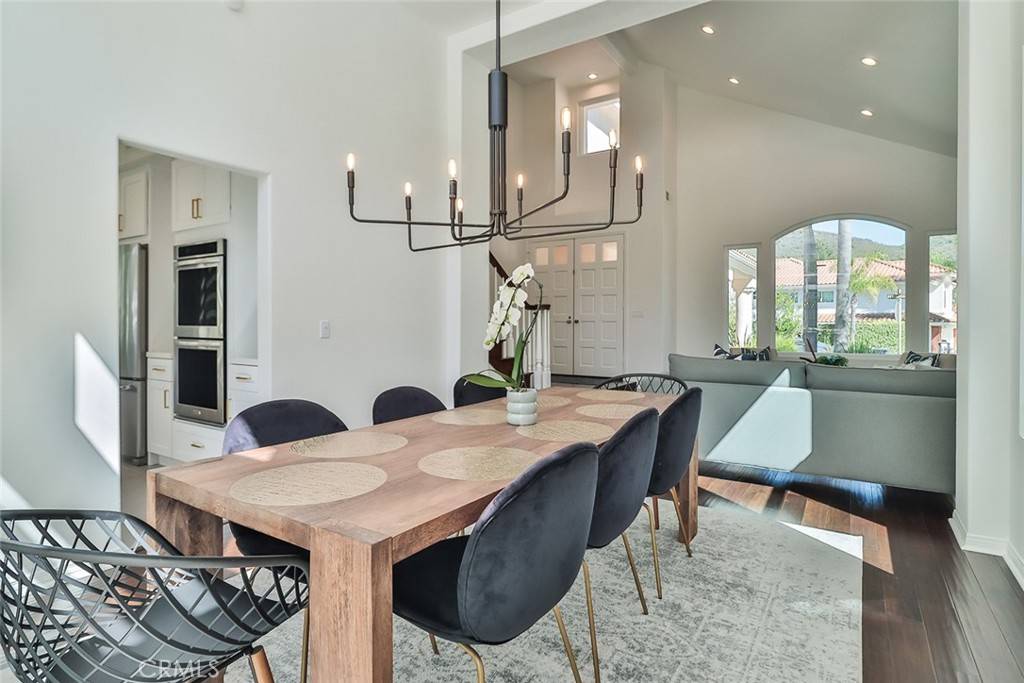 Westlake Village, CA 91361,2505 Peachwood PL