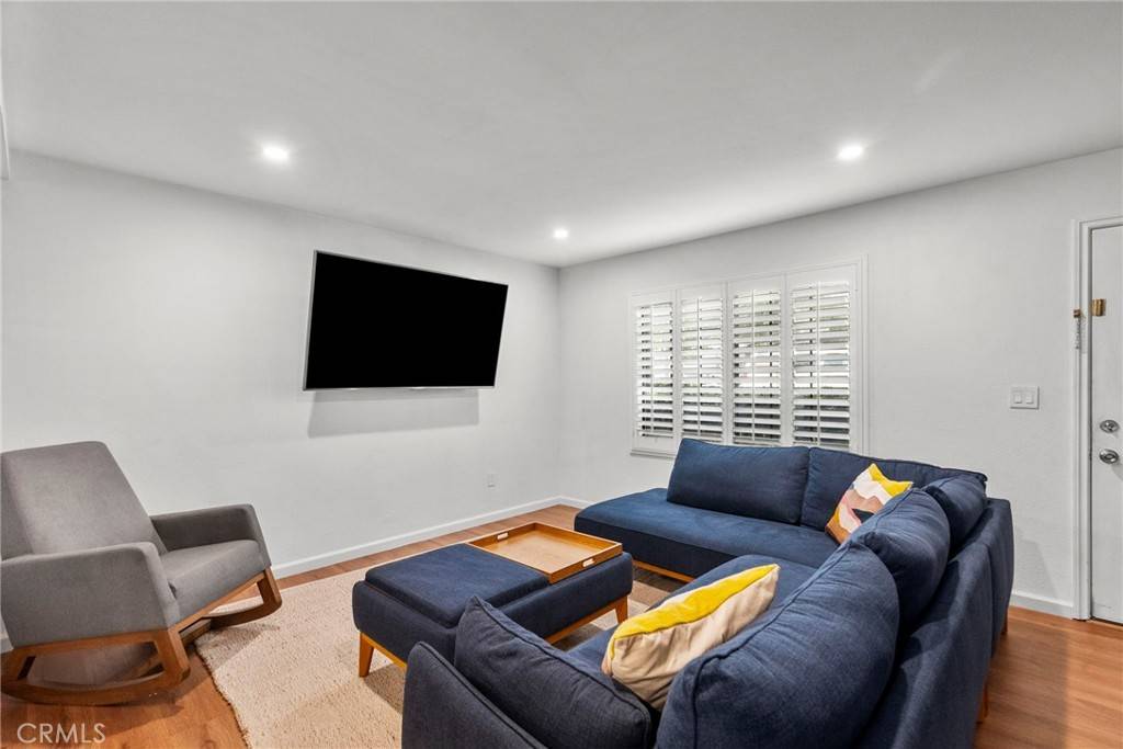 Rancho Cascades, CA 91342,15230 Roxford Street #61