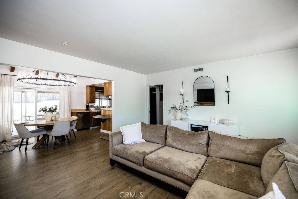 Castaic, CA 91384,27820 Ferguson DR