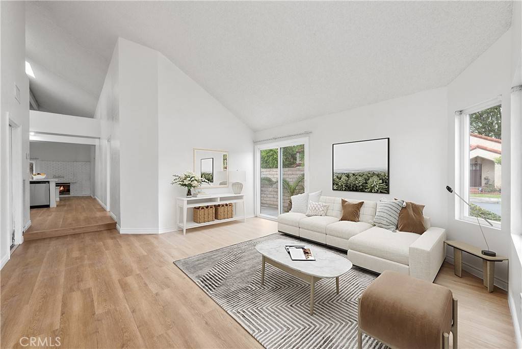 Simi Valley, CA 93063,5279 Rainwood ST