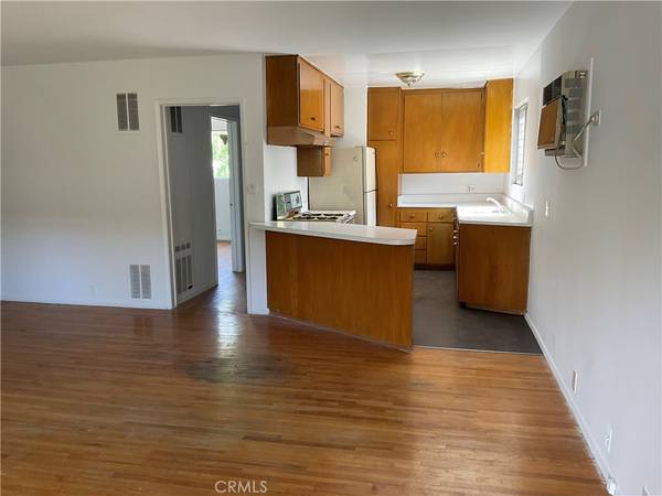 North Hollywood, CA 91606,6259 Coldwater Canyon AVE #13