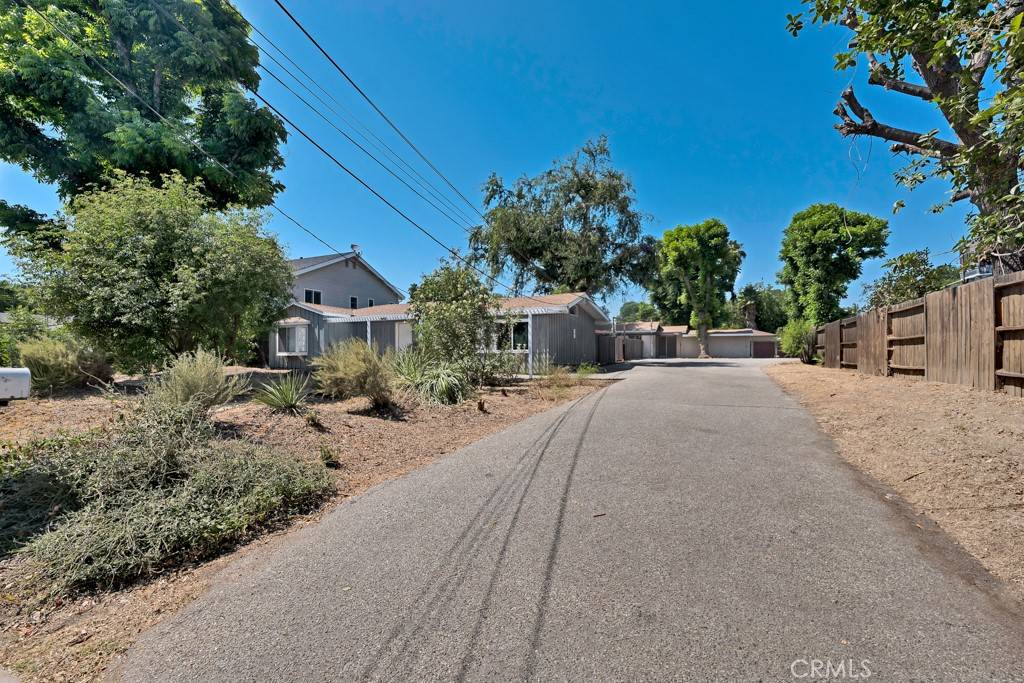 Reseda, CA 91335,19147 Ingomar ST