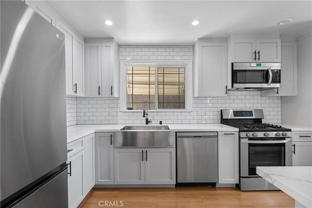 Granada Hills, CA 91344,17172 Lahey ST