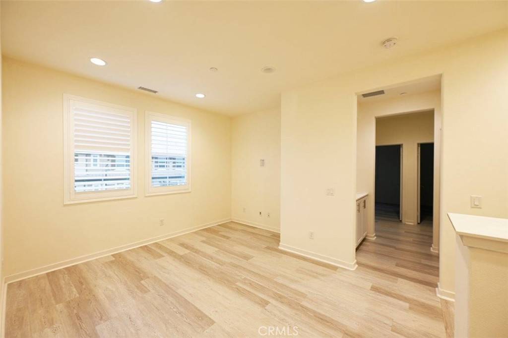 Valencia, CA 91354,28635 Solana CT