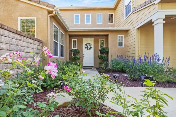 Valencia, CA 91381,25604 Mesquite CT