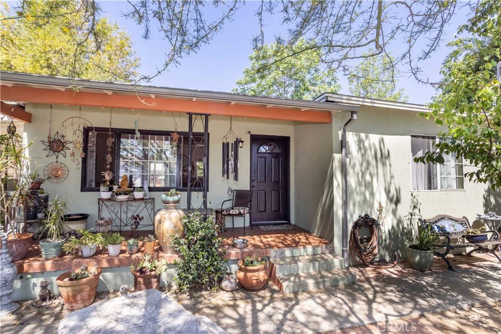 Chatsworth, CA 91311,10321 Owensmouth AVE