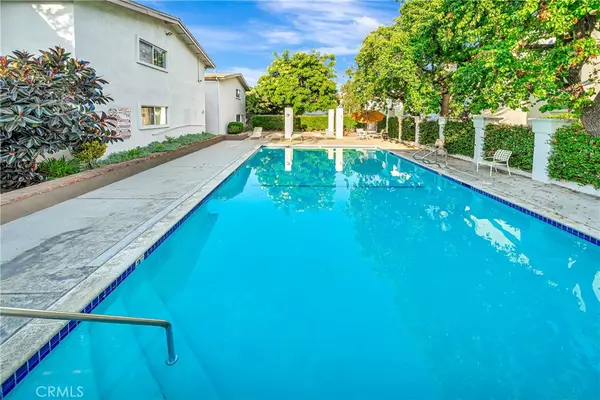 Tarzana, CA 91356,18619 Collins ST #F35