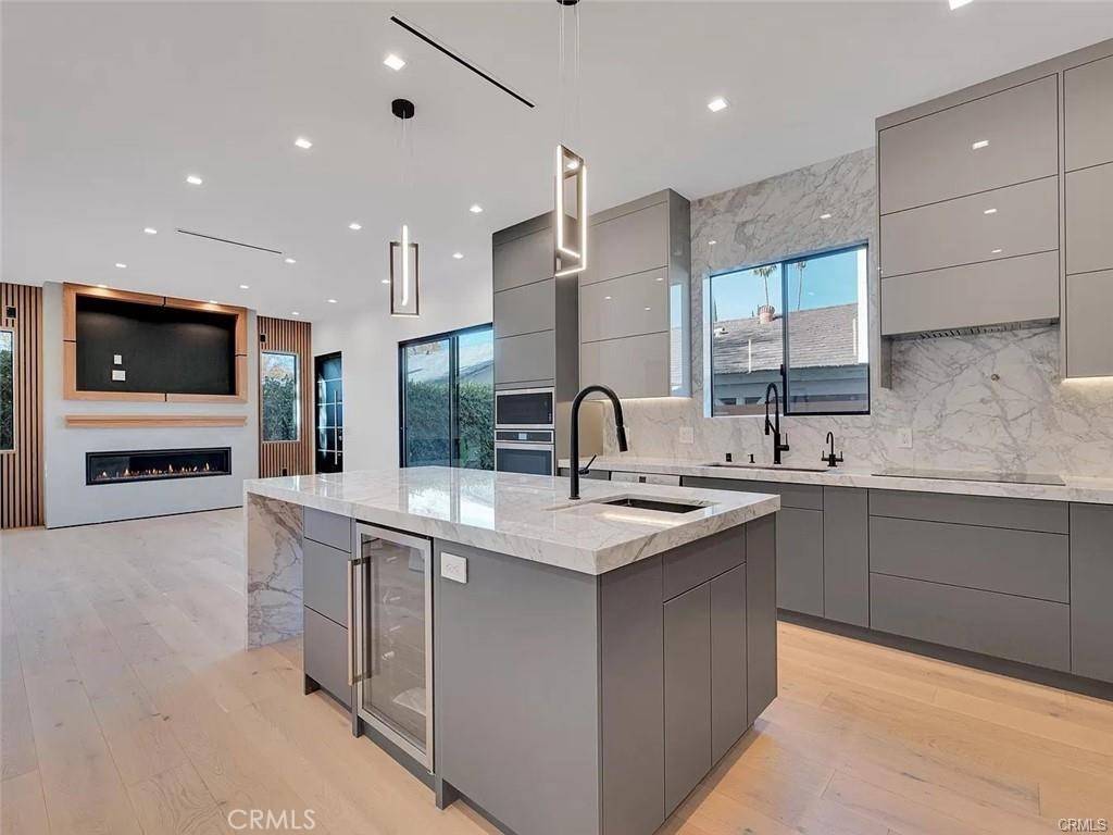 6370 Tamarind St, Oak Park, CA 91377