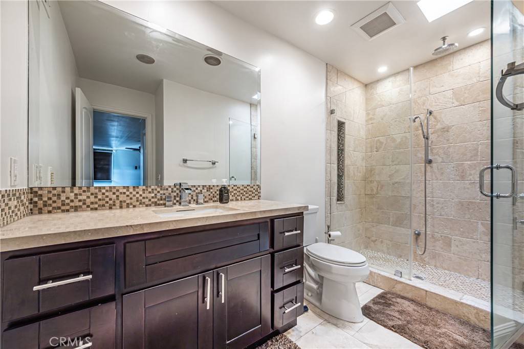 Encino, CA 91316,5454 Zelzah AVE #314
