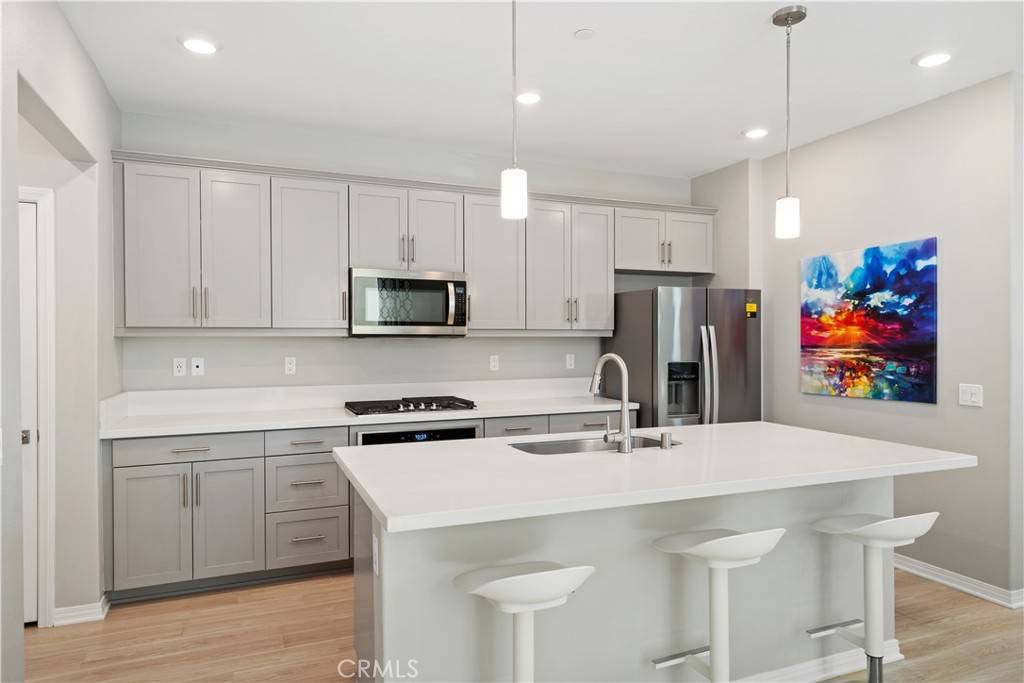 Canyon Country, CA 91387,27753 Dyer WAY
