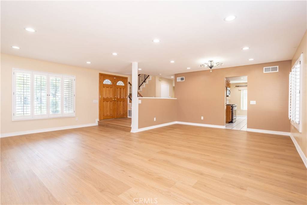 Chatsworth, CA 91311,10127 Hanna AVE