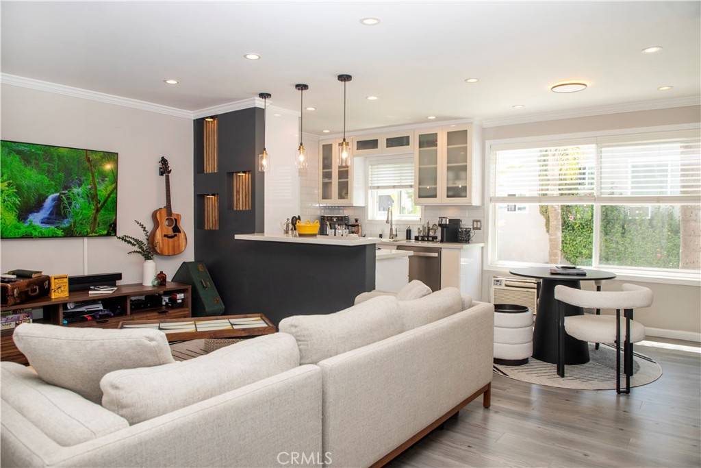 972 Larrabee ST #119, West Hollywood, CA 90069