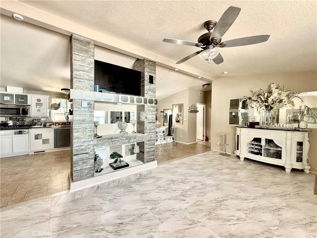 Sylmar, CA 91342,15455 Glenoaks BLVD #540