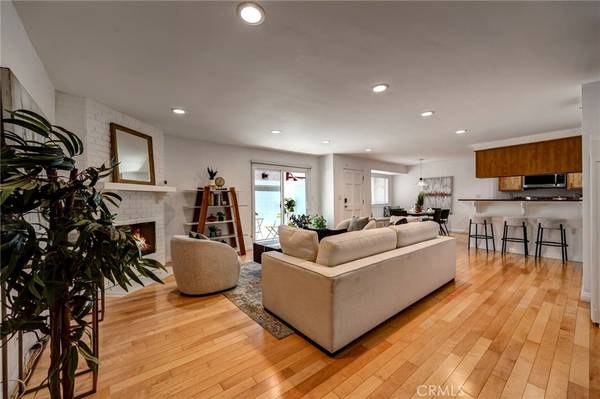 Studio City, CA 91602,11100 Acama ST #16