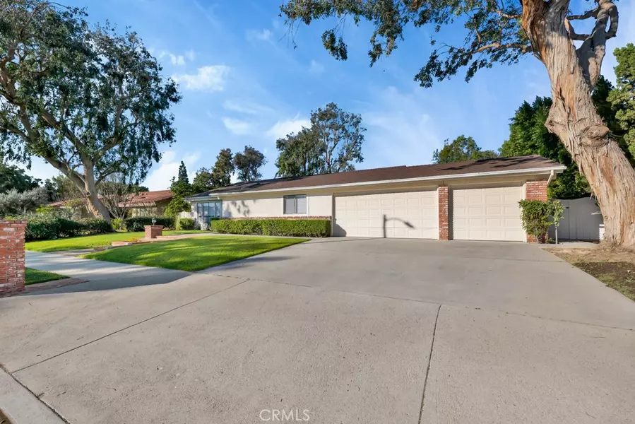 9201 Paso Robles AVE, Northridge, CA 91325