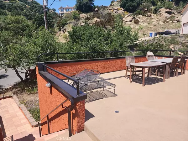 Simi Valley, CA 93063,7846 Lilac LN