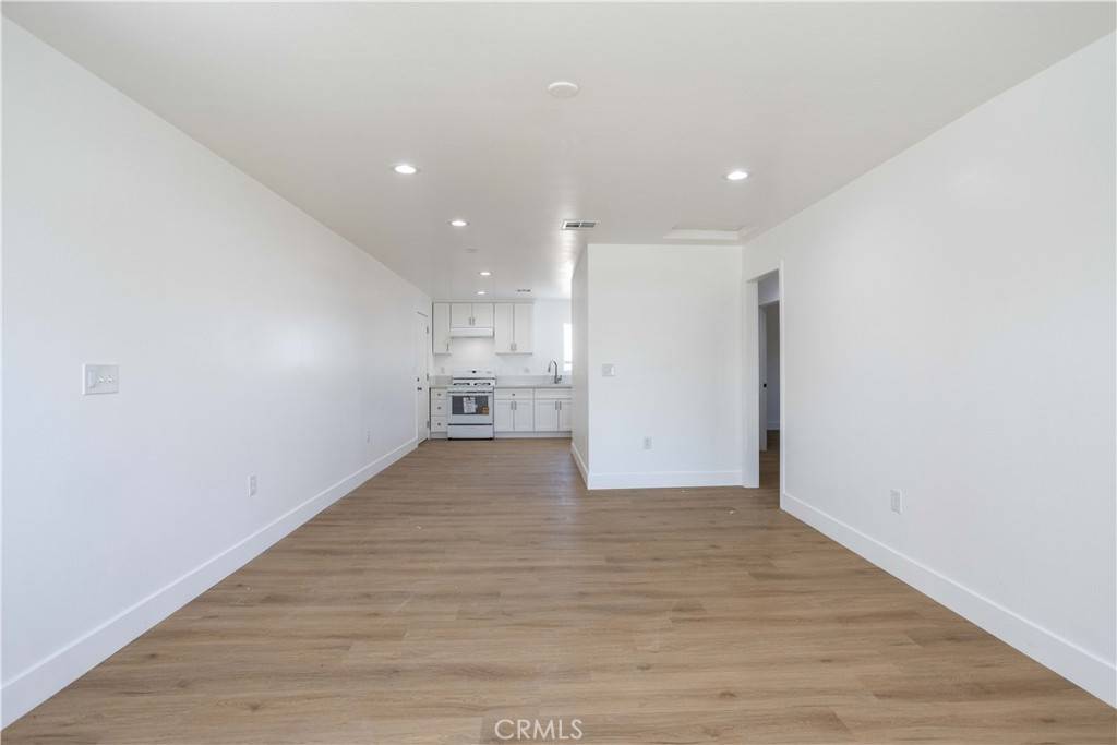 Bakersfield, CA 93304,205 S Myrtle ST